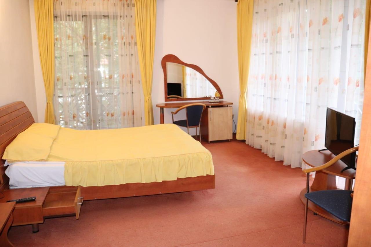 Pension Condor Poiana Brasov Esterno foto